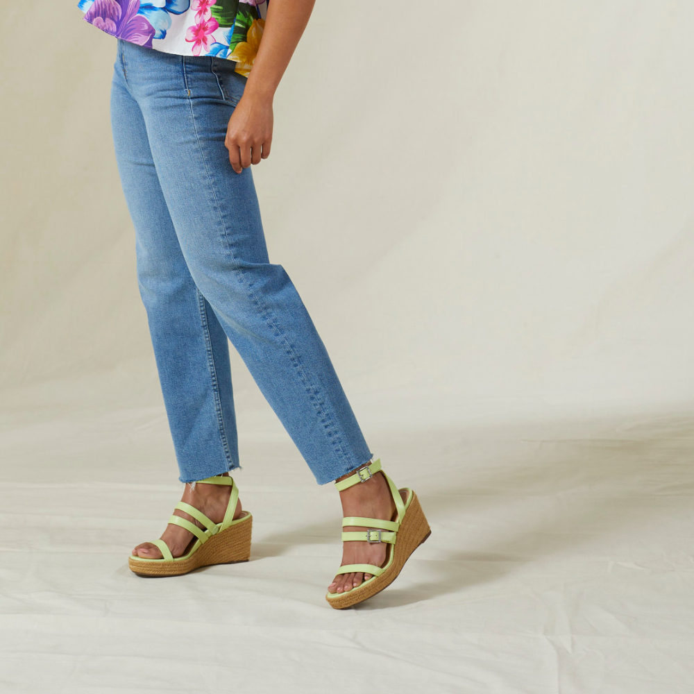 Sabina Wedge - Pale Lime